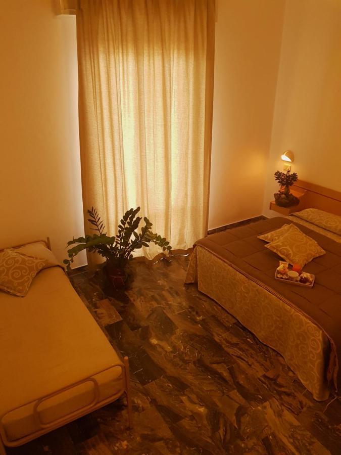 Hotel Romantica Rimini Exteriér fotografie