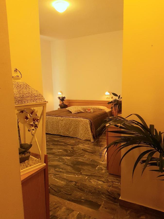 Hotel Romantica Rimini Exteriér fotografie