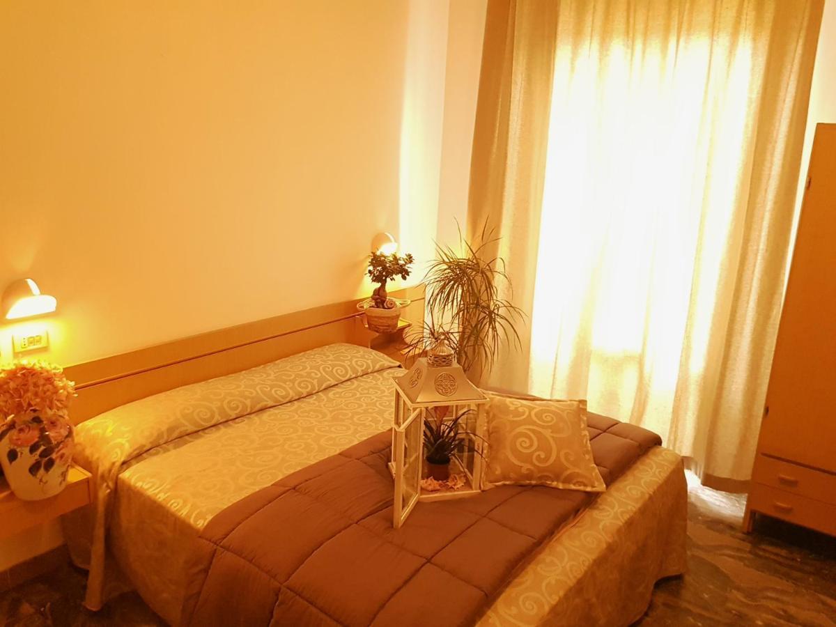 Hotel Romantica Rimini Exteriér fotografie