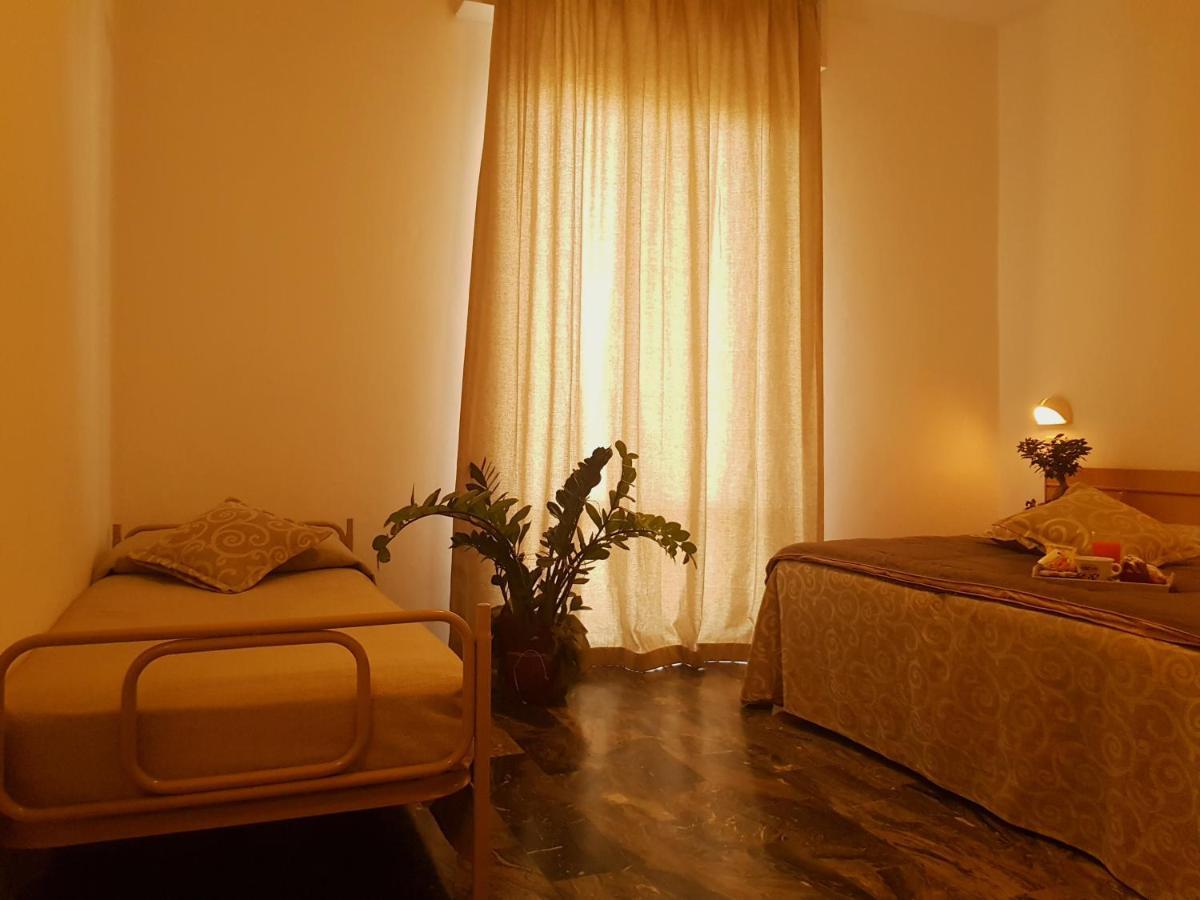Hotel Romantica Rimini Exteriér fotografie