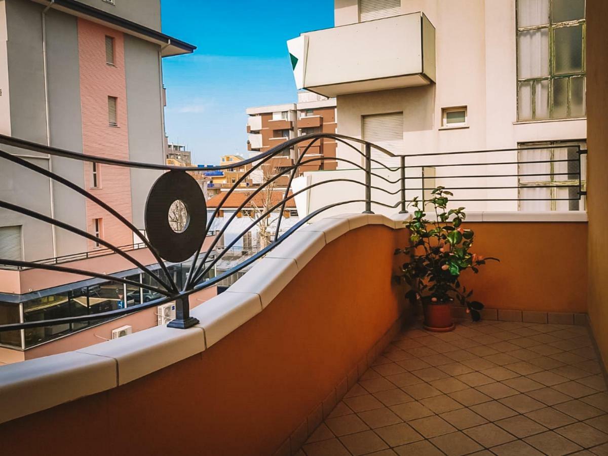 Hotel Romantica Rimini Exteriér fotografie