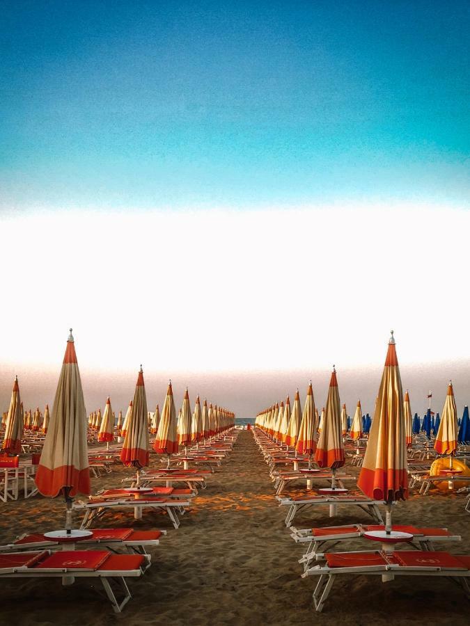 Hotel Romantica Rimini Exteriér fotografie